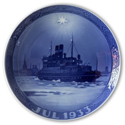 The ferry Odin outside Nyborg harbour 1933, Royal Copenhagen Christmas plate