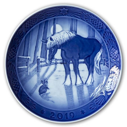 Meeting in the field, 2019 Royal Copenhagen Christmas plate