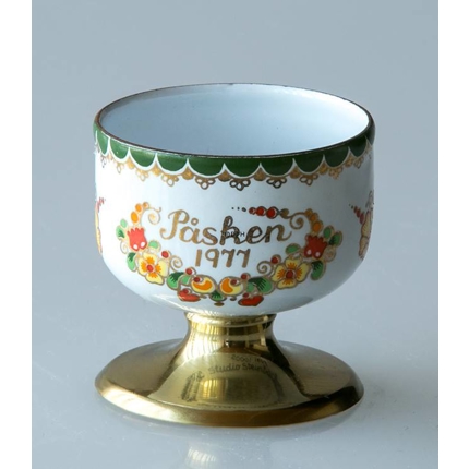 1977 Steinböck Easter egg cup, green
