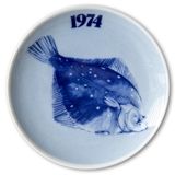 1974 Tove Svendsen Fish plate, European plaice