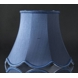 Håndsyet kantet lampeskærm med buer 24 cm i højden, mørk blå silke stof