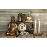 Buddha sitzend Bhumisparsa Mudra, Goldfarbe Polyresin