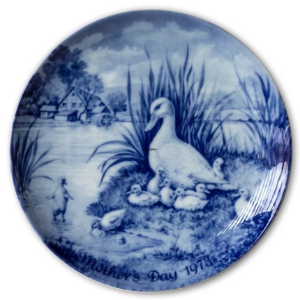 Berlin Design mother's day plate 1973 (English Text)