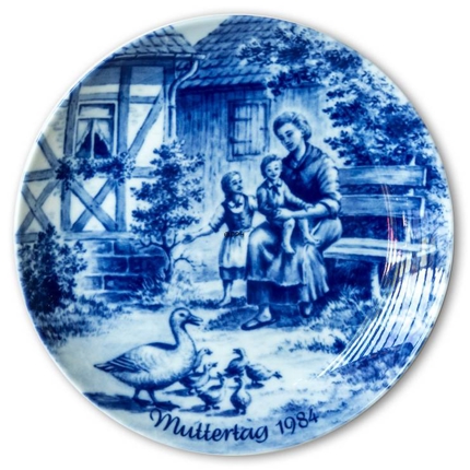 Berlin Design mother's day plate 1984 (German Text)